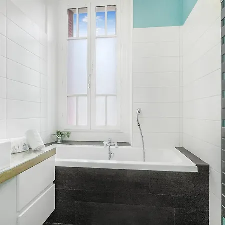 Homey Awesome - Proche Gare Et Tram - Centre-ville - Balcon Prive - Wifi Gratuit Apartment Annemasse